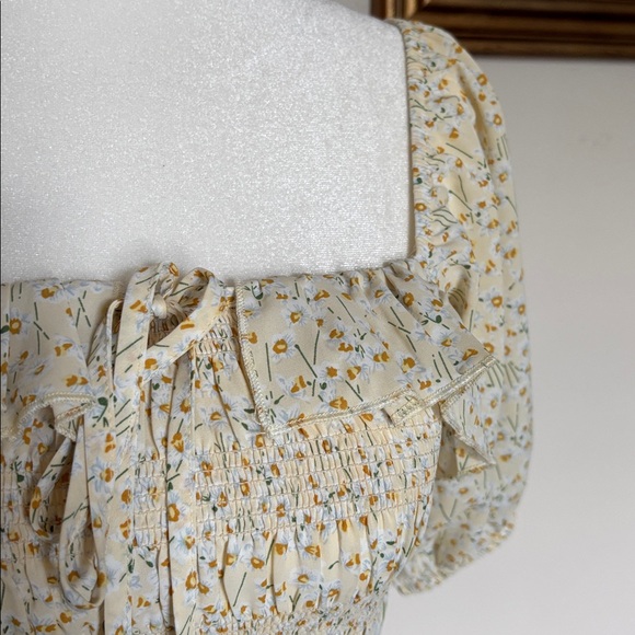 Ivy City Co XS butter yellow and baby blue Floral Smocked Midi Dress Puff Sleeve - Picture 4 of 10